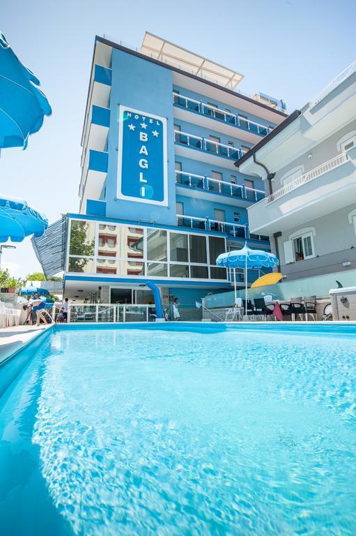רימיני Hotel Bagli מראה חיצוני תמונה